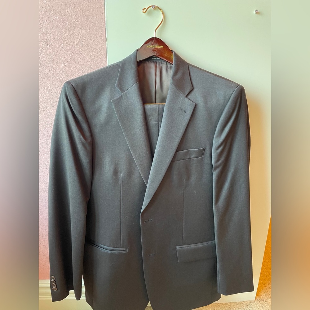 Men’s Suit